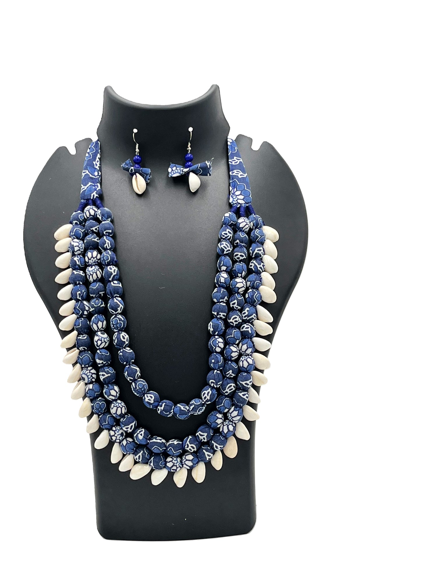 The Chakmak Coastal Melody–Indigo Blue Fabric Bead & Shell Necklace Set