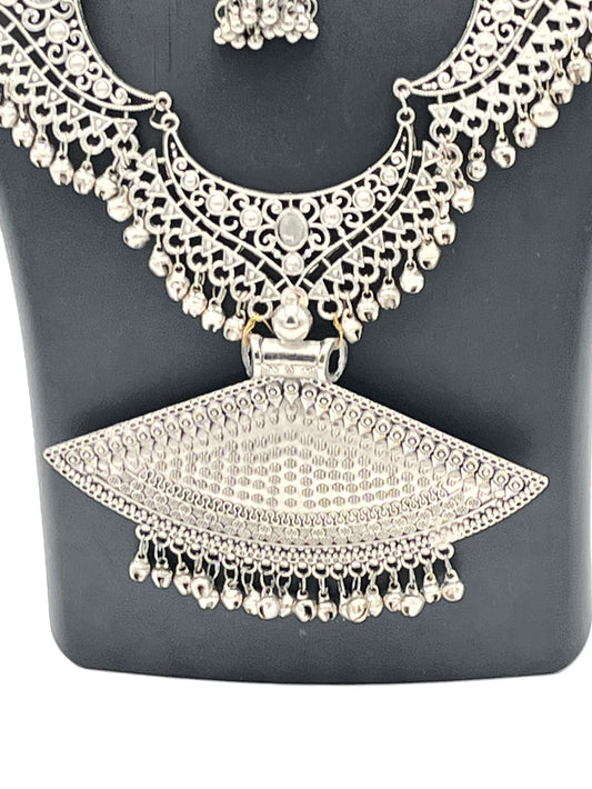 The Chakmak Maharani Haar – Grand Oxidized Silver Temple Motif Necklace | Traditional Statement Jewellery for Women