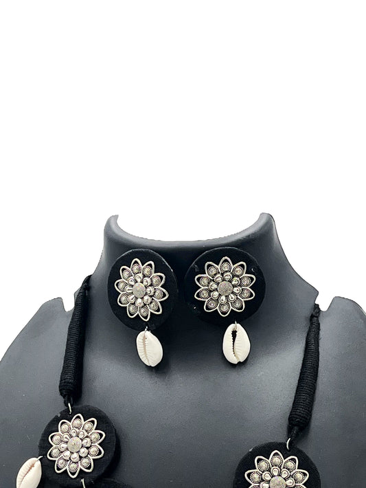 Ethnic Black Thread Jewelry Set with Matching Earrings – The Chakmak