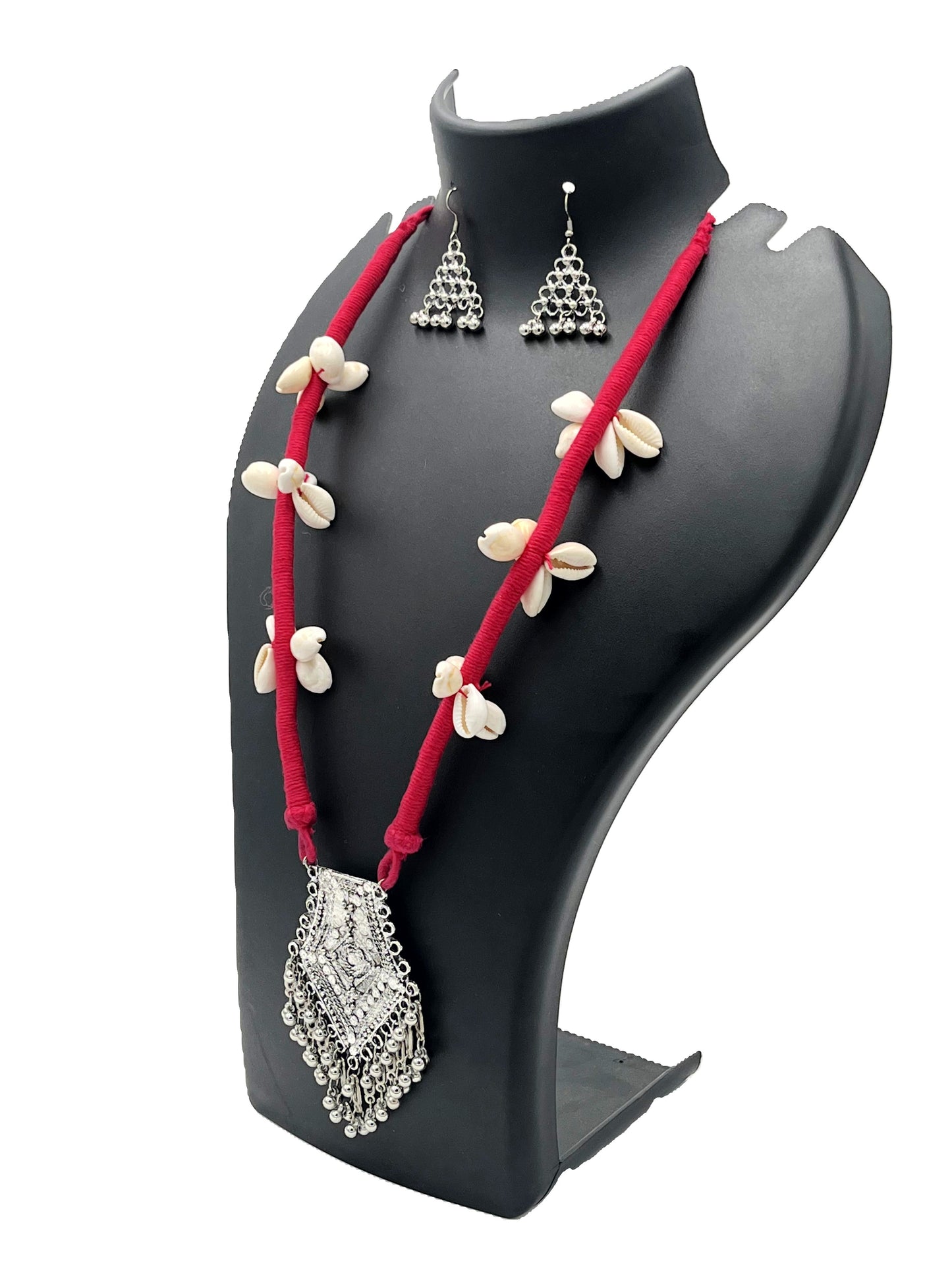 The Chakmak Rang Tarang – Red Shell & Silver Tribal Pendant Necklace Set