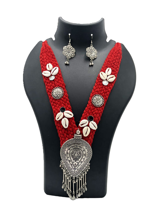 The Chakmak Rang Tarang – Red Thread Cowrie Shell & Dangling Pendant Necklace Set