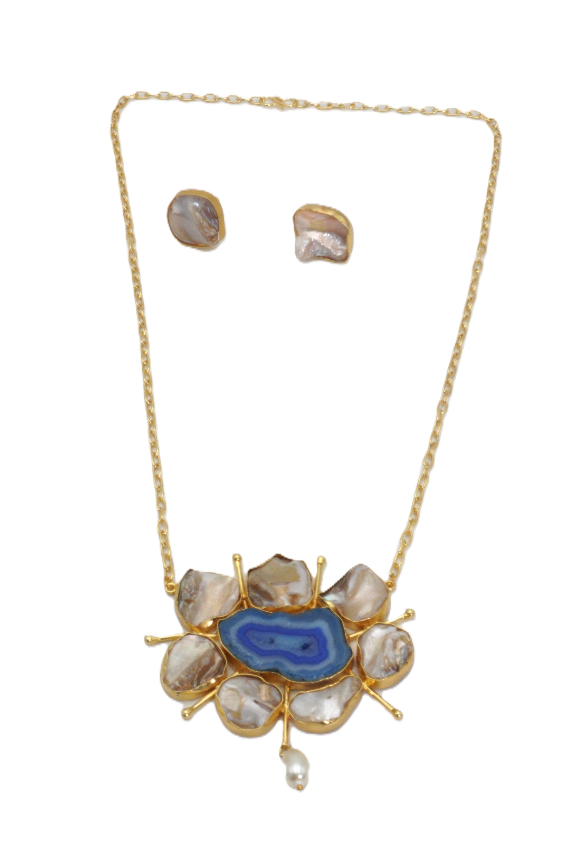Necklace with Handmade artisan necklace with blue agate Natural stone and pearl studs – The Chakmak