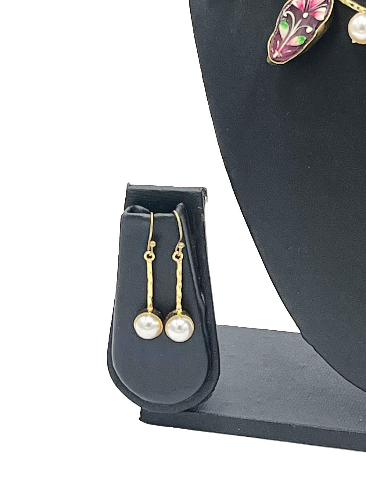 Matching Pearl Drop Earrings with Mughal Garden Necklace – The Chakmak Jewelry