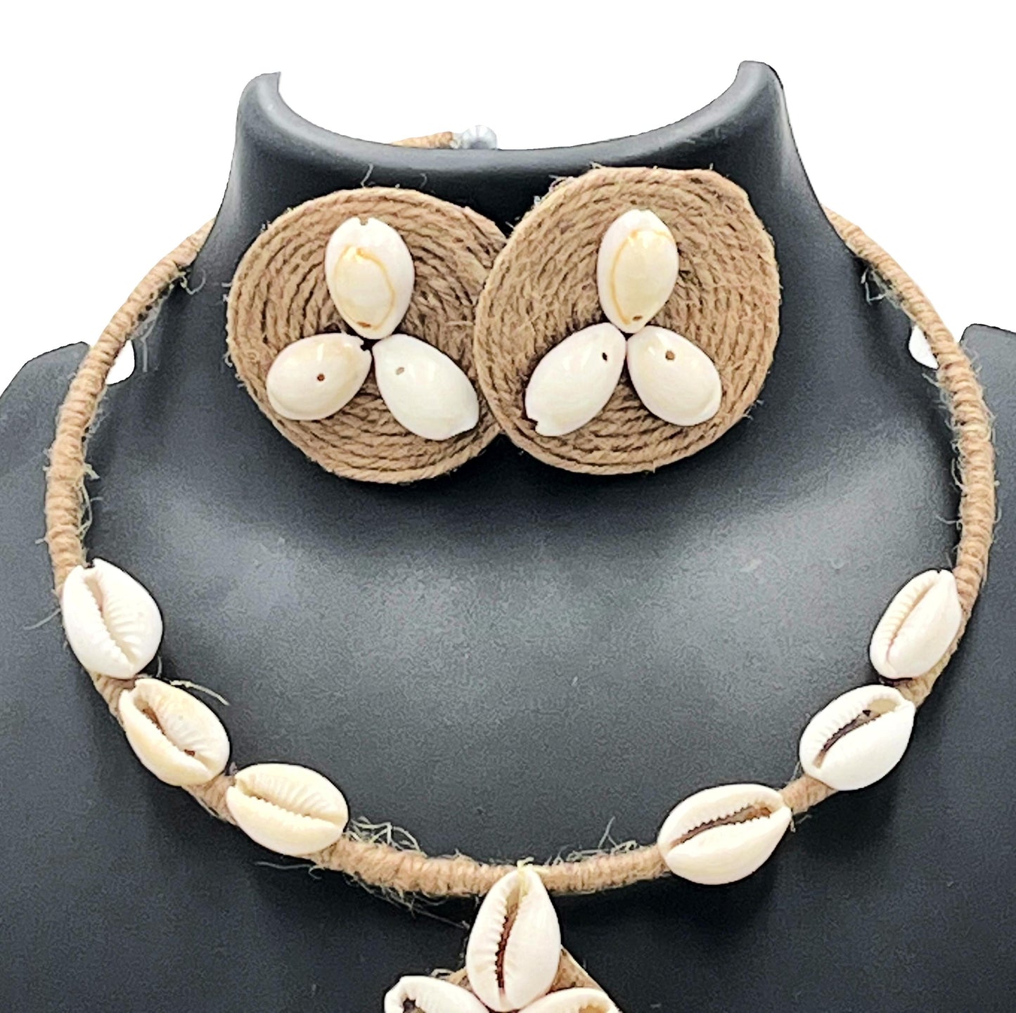 Shell-designed earrings of Shakti Hasli Necklace Set – The Chakmak